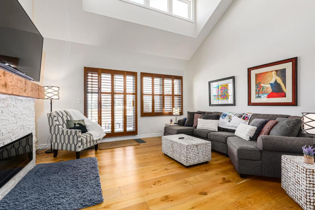 Stunning Townhouse - 3 Bdrm Blue Mountain Village Sauna! Blue Mountains Exterior foto
